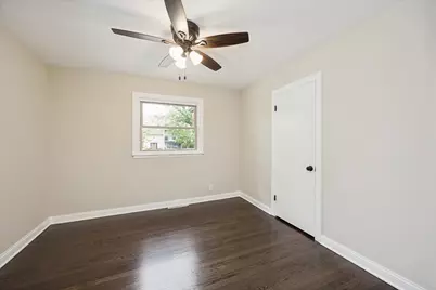 8759 Mobile Avenue, Oak Lawn, IL 60453 - Photo 13