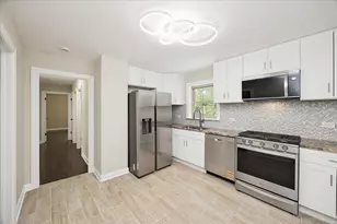 8759 Mobile Ave, Oak Lawn, IL 60453 - Photo 7