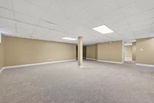 3719 Atlantic Ave, Gurnee, IL 60031 - Photo 15