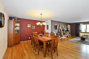 19 Saint Moritz Dr, Palos Park, IL 60464 - Photo 5