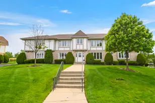 19 Saint Moritz Dr, Palos Park, IL 60464 - Photo 1
