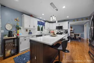 2836 Fairhauser Ct, Naperville, IL 60564 - Photo 9