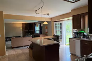 29W026 103rd St, Naperville, IL 60564 - Photo 3