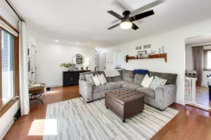 1144 N Fischer Dr, Addison, IL 60101 - Photo 3