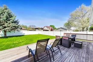 1144 N Fischer Dr, Addison, IL 60101 - Photo 27