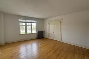 28W579 Stafford Pl, Warrenville, IL 60555 - Photo 3