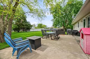 985 Brower Dr, Roselle, IL 60172 - Photo 21