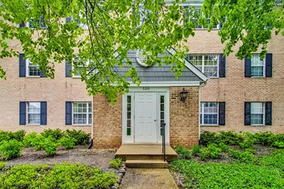 120 E Winchester Road #D, Libertyville, IL 60048 - Photo 3