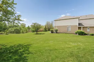 18293 Kirby Dr, Tinley Park, IL 60487 - Photo 17