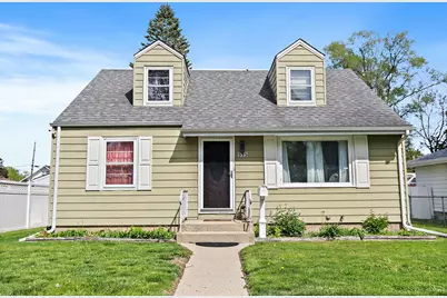 515 Illinois Avenue, Elgin, IL 60120 - Photo 1