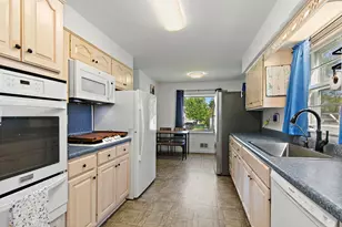 515 Illinois Ave, Elgin, IL 60120 - Photo 7