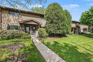 151 S Ruga Ct, Addison, IL 60101 - Photo 3