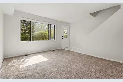151 S Ruga Court, Addison, IL 60101 - Photo 5