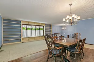2 Summit Ave, East Dundee, IL 60118 - Photo 7