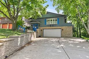2 Summit Ave, East Dundee, IL 60118 - Photo 3