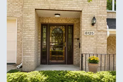 8125 S Prairie Park Place, Chicago, IL 60619 - Photo 5