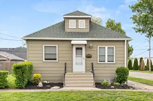222 19th Ave, Ottawa, IL 61350 - Photo 1