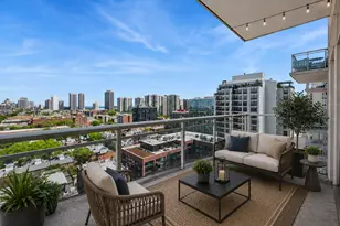 230 W Division St, Chicago, IL 60610 - Photo 13