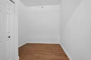 230 W Division St, Chicago, IL 60610 - Photo 13