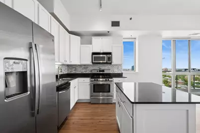 230 W Division Street #1408, Chicago, IL 60610 - Photo 5