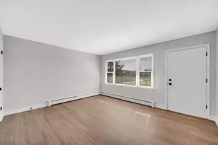 38 King Arthur Ct, Northlake, IL 60164 - Photo 3