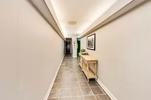 2722 Central St, Evanston, IL 60201 - Photo 5