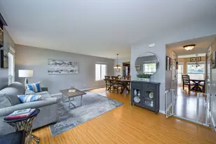 1140 Lakewood Cir, Naperville, IL 60540 - Photo 3