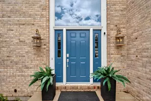 676 Old Westbury Rd, Crystal Lake, IL 60012 - Photo 5