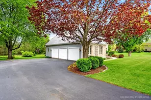 676 Old Westbury Rd, Crystal Lake, IL 60012 - Photo 3