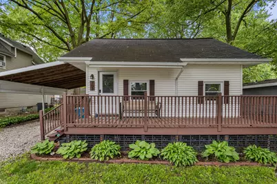 702 E Lincoln Street, Monticello, IL 61856 - Photo 1