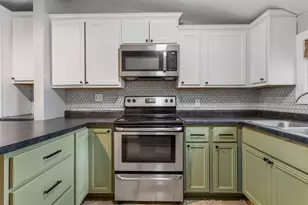702 E Lincoln St, Monticello, IL 61856 - Photo 11