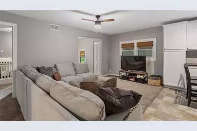 702 E Lincoln Street, Monticello, IL 61856 - Photo 9