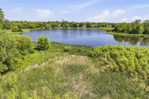 2814 Impressions Dr, Lake in the Hills, IL 60156 - Photo 25