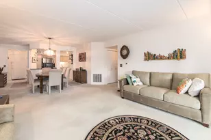 7031 W Touhy Ave, Niles, IL 60714 - Photo 5