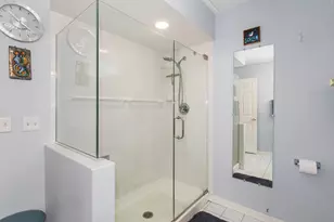 7031 W Touhy Ave, Niles, IL 60714 - Photo 17
