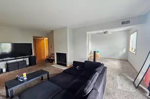 3000 Bayside Dr, Palatine, IL 60074 - Photo 7