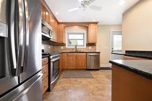401 Forest Preserve Dr, Wood Dale, IL 60191 - Photo 9