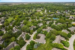 16 Glengarry Ln, Sugar Grove, IL 60554 - Photo 37
