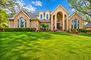 5 Brittany Ln, Lincolnshire, IL 60069 - Photo 1