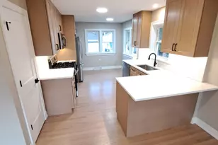 307 N Fairview Ave, Mount Prospect, IL 60056 - Photo 5