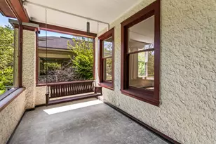 135 S Cuyler Ave, Oak Park, IL 60302 - Photo 3