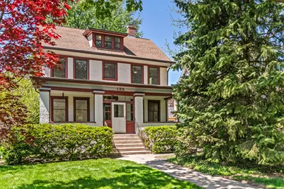 135 S Cuyler Avenue, Oak Park, IL 60302 - Photo 1