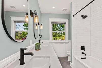 135 S Cuyler Avenue, Oak Park, IL 60302 - Photo 17