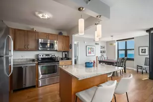 3660 N Lake Shore Dr, Chicago, IL 60613 - Photo 9