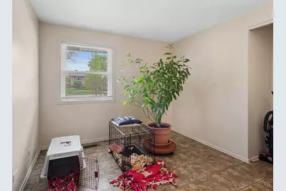 932 W Weathersfield Way, Schaumburg, IL 60193 - Photo 17