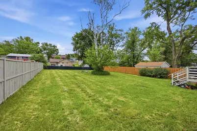 1112 Spruce Street, Lake in the Hills, IL 60156 - Photo 15