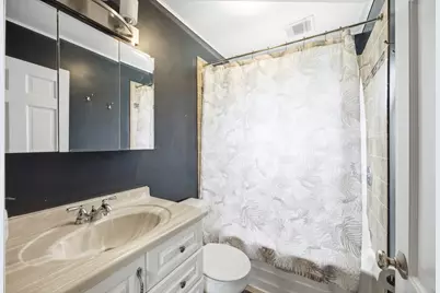 1112 Spruce Street, Lake in the Hills, IL 60156 - Photo 13