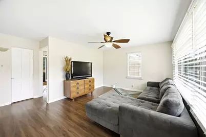 1112 Spruce Street, Lake in the Hills, IL 60156 - Photo 3