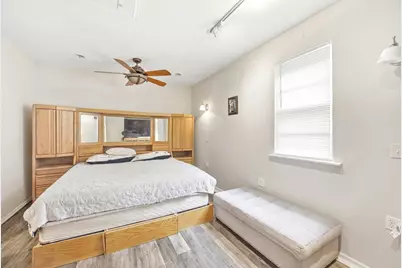 1112 Spruce Street, Lake in the Hills, IL 60156 - Photo 9