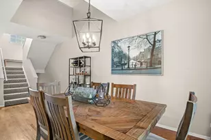 521 Pheasant Trail, Saint Charles, IL 60174 - Photo 13